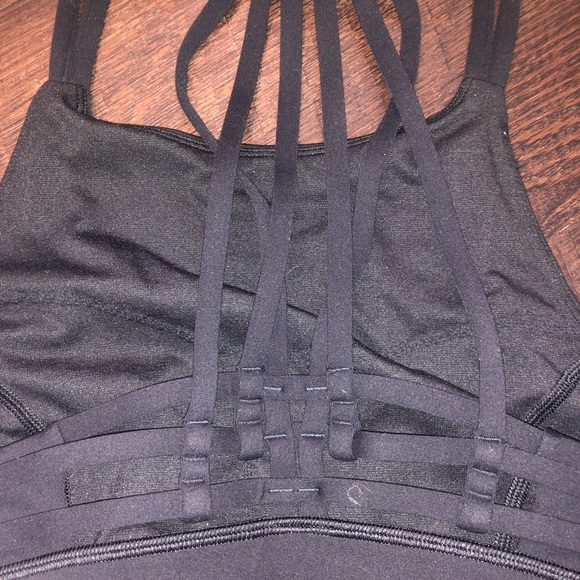 NEW LULULEMON HIGH NECK CROSS BACK BRA SIZE 6 - Picture 4 of 4